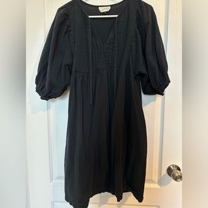 Black universal thread dress